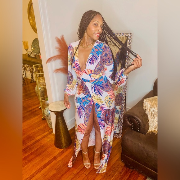 New Maxi Multi Color Maxi Dress - Picture 3 of 9